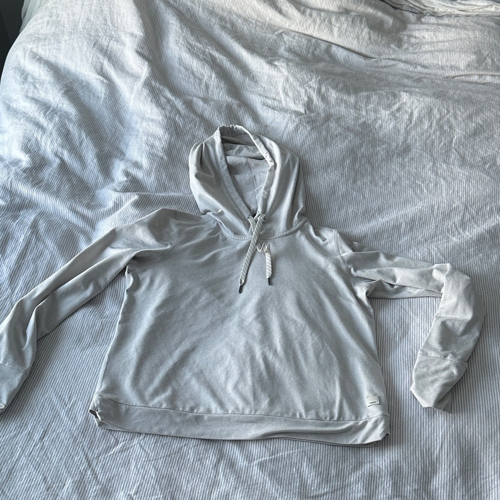 Vuori sweatshirt